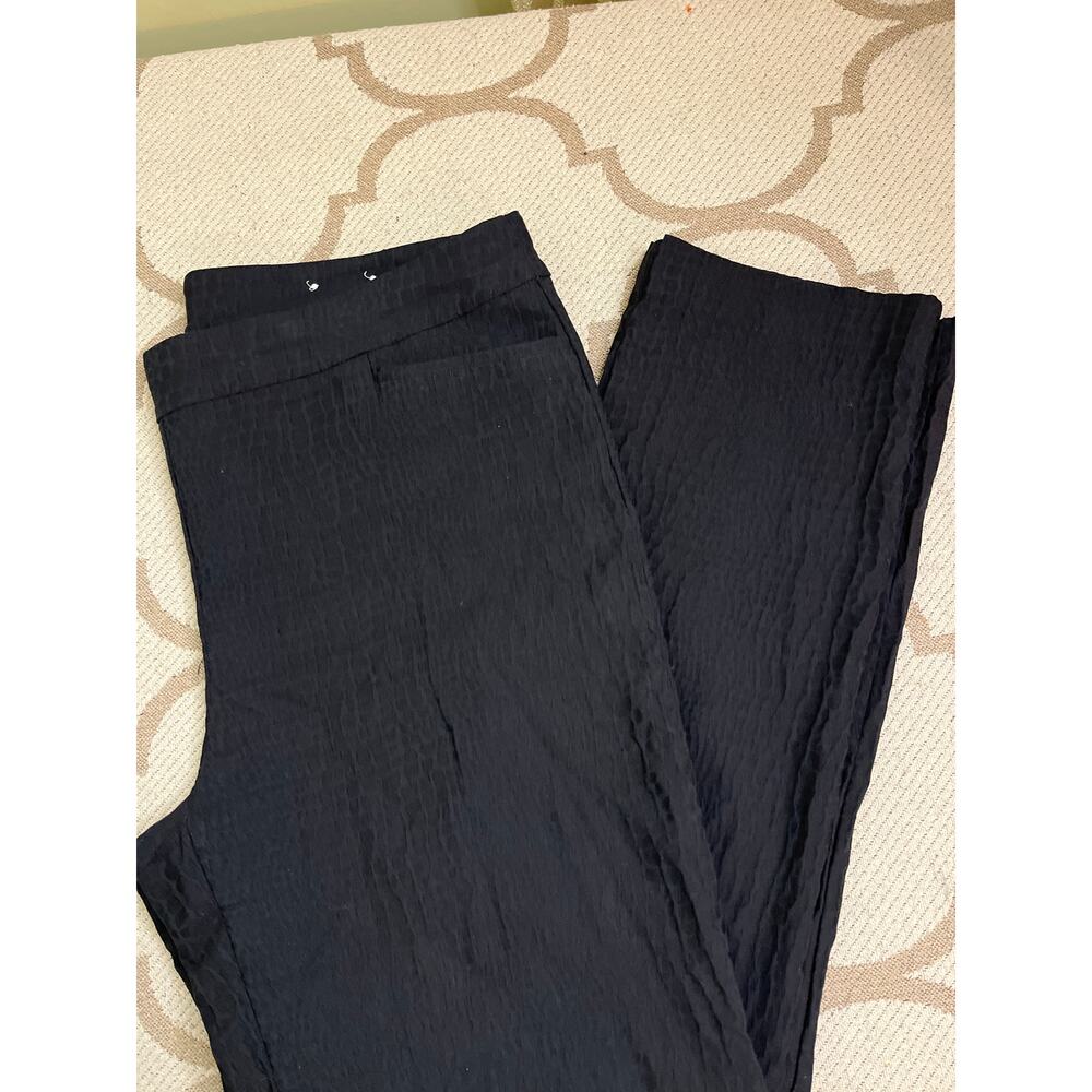 Chico’s Black Jacquard So Slimming Brigitte Slim Leg Pull On Pants, Size 16 tall